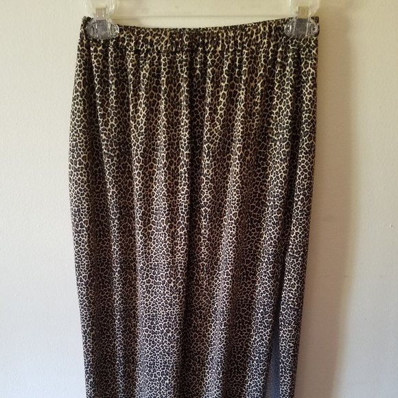 High-Waist Leopard Print Skirt - Picture 1 of 2